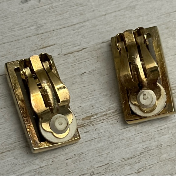 Givenchy Gold Tone Vintage Clip On Chunky Runway Earrings 1980s - Picture 3 of 12